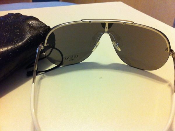 Óculos Guess